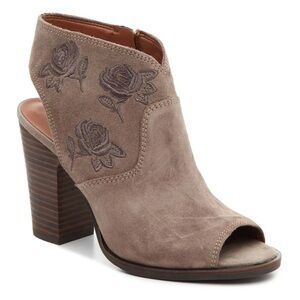 Lucky Brand Listana Boho Embroidered Peep Toe Taupe Heeled Ankle Booties